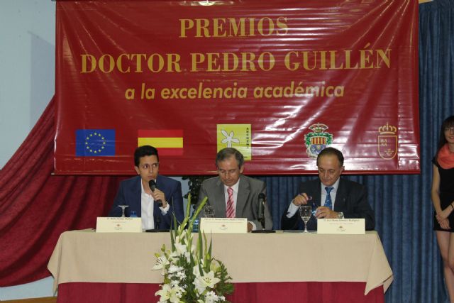 Ceremonia de entrega de los premios Dr. Pedro Guillén a la Excelencia Académica organizados por el IES del mismo nombre