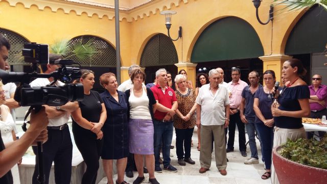 El remodelado mercado municipal de abastos de Archena reabre sus puertas con 21 puestos y una nueva ludoteca